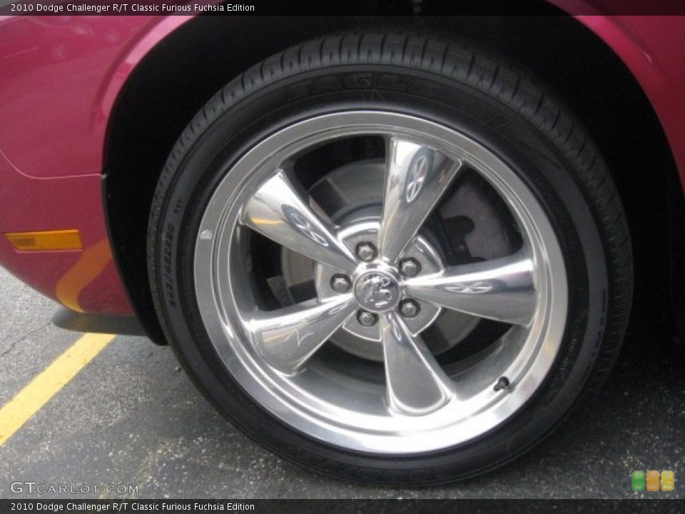 2010 Dodge Challenger R/T Classic Furious Fuchsia Edition Wheel and Tire Photo #69538575