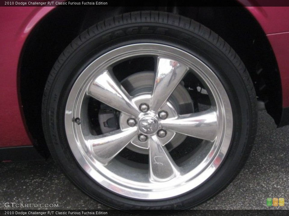 2010 Dodge Challenger R/T Classic Furious Fuchsia Edition Wheel and Tire Photo #69538602