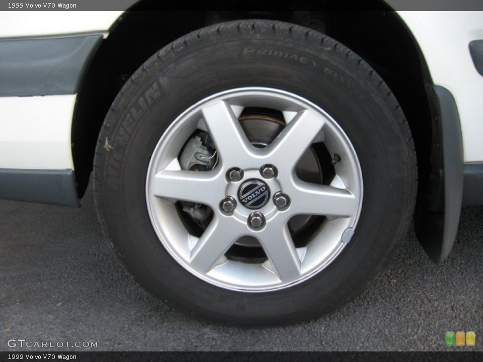 1999 Volvo V70 Wagon Wheel and Tire Photo #69540045