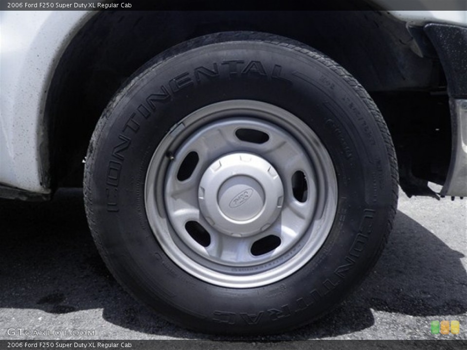 2006 Ford F250 Super Duty XL Regular Cab Wheel and Tire Photo #69568446