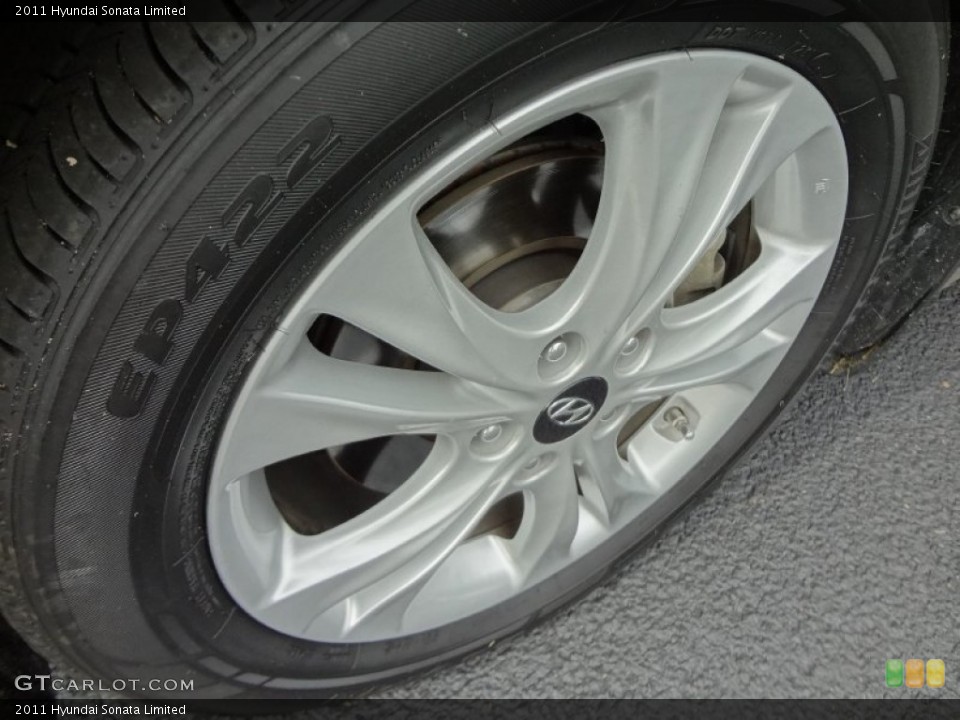2011 Hyundai Sonata Limited Wheel and Tire Photo #69587799