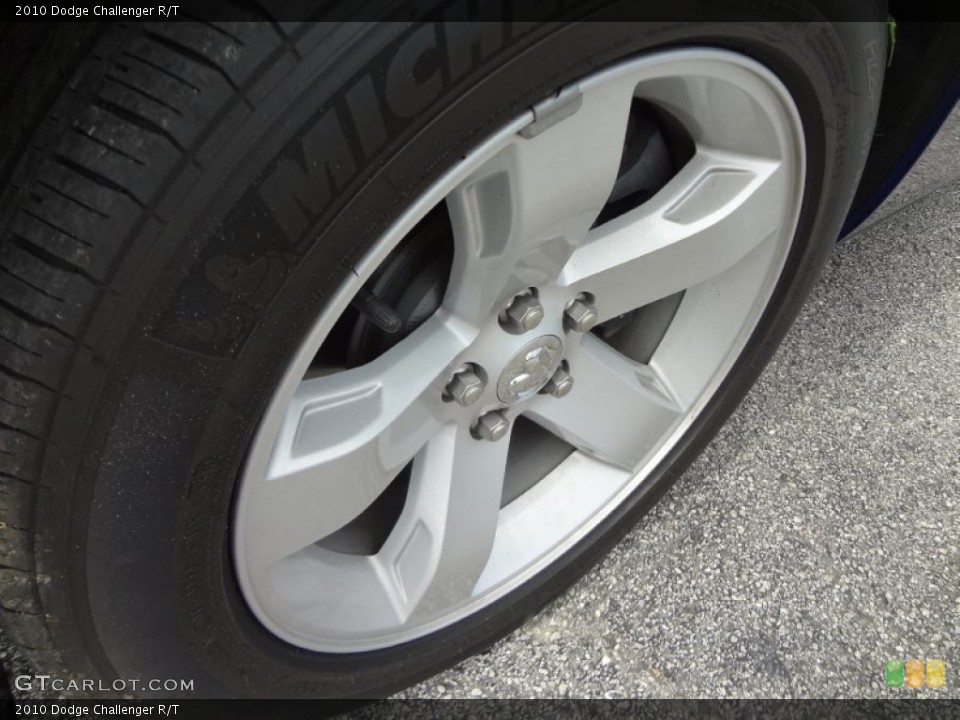 2010 Dodge Challenger R/T Wheel and Tire Photo #69589164
