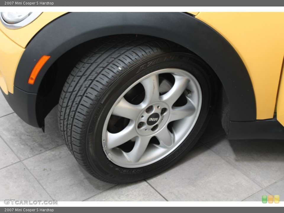 2007 Mini Cooper S Hardtop Wheel and Tire Photo #69605770