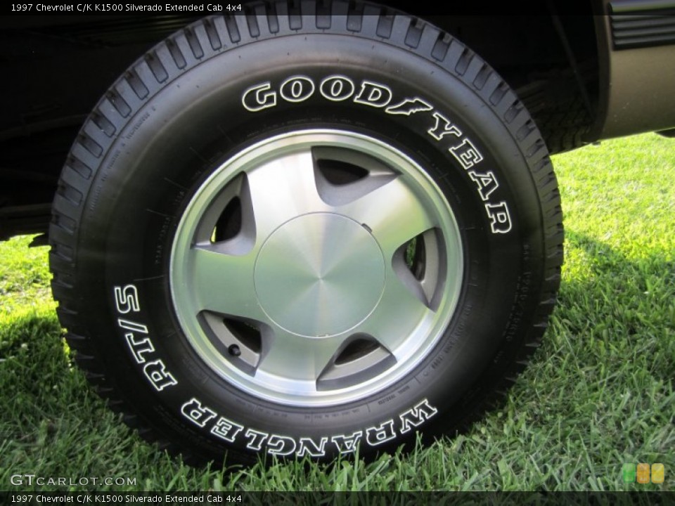 1997 Chevrolet C/K K1500 Silverado Extended Cab 4x4 Wheel and Tire Photo #69621219