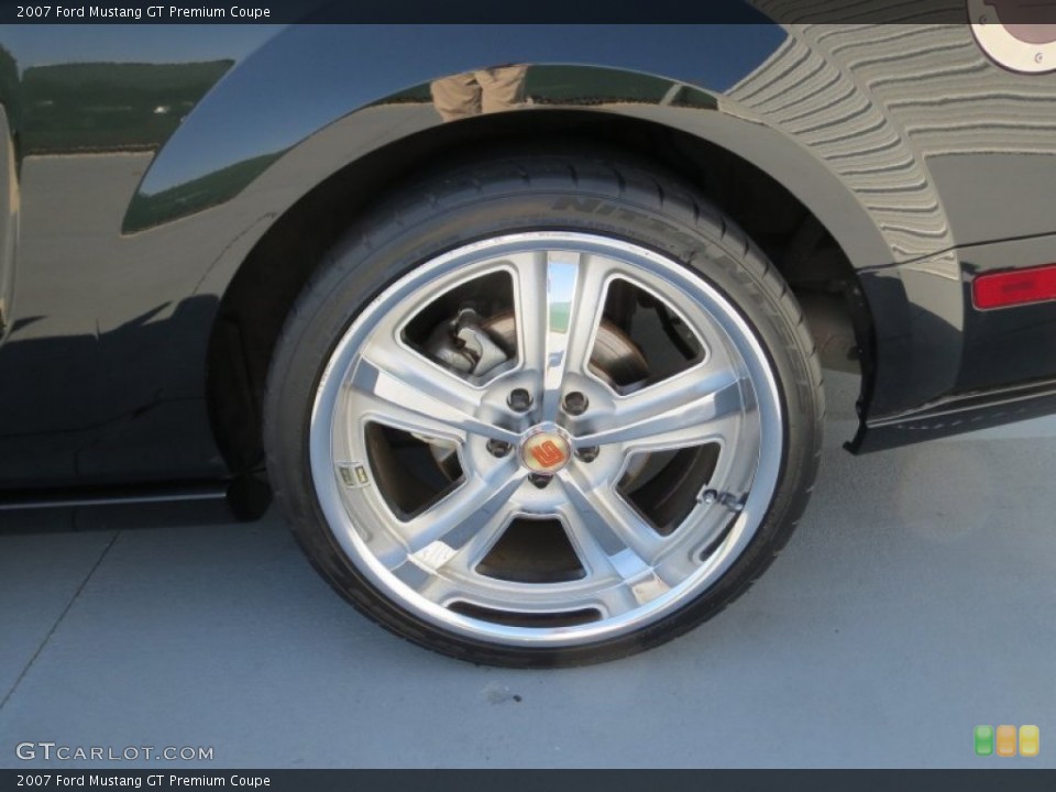 2007 Ford Mustang Custom Wheel and Tire Photo #69647545