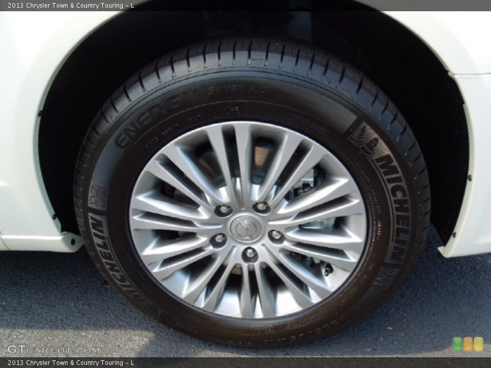 2013 Chrysler Town & Country Touring - L Wheel and Tire Photo #69650548
