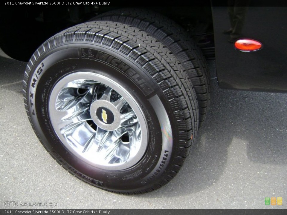 2011 Chevrolet Silverado 3500HD LTZ Crew Cab 4x4 Dually Wheel and Tire Photo #69702022