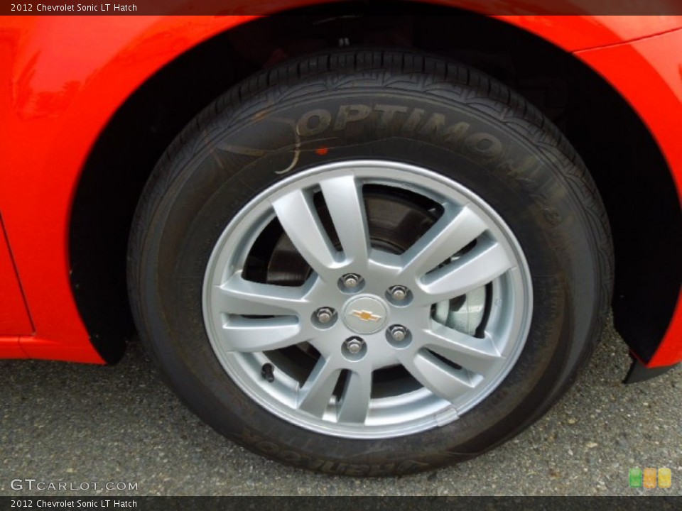 2012 Chevrolet Sonic LT Hatch Wheel and Tire Photo #69720900
