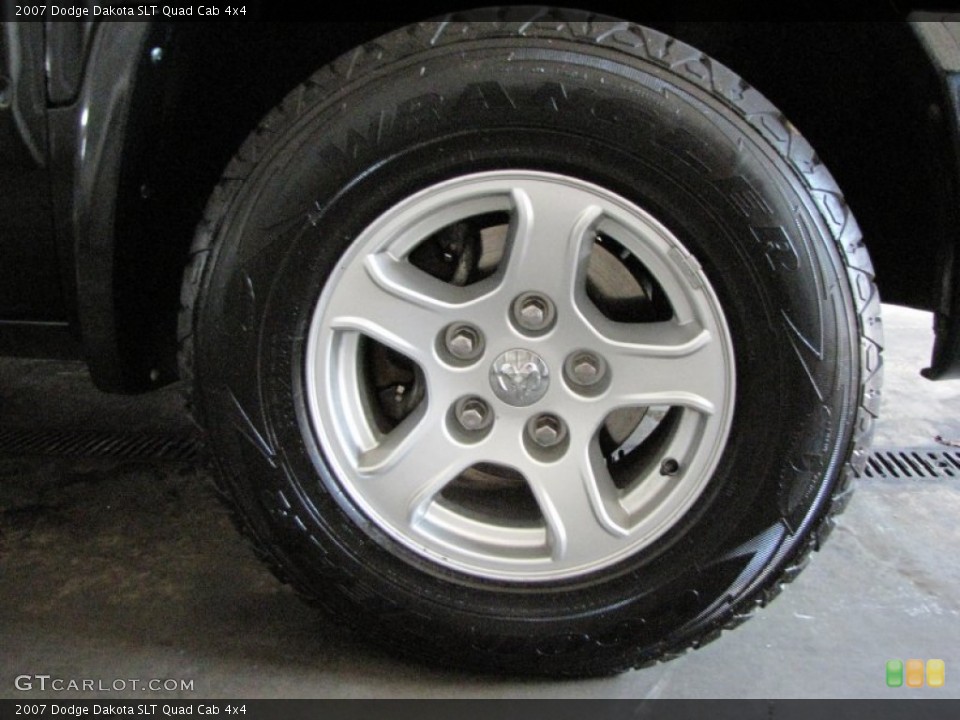 2007 Dodge Dakota SLT Quad Cab 4x4 Wheel and Tire Photo #69792525