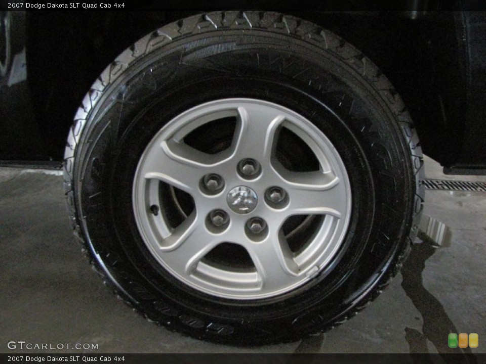 2007 Dodge Dakota SLT Quad Cab 4x4 Wheel and Tire Photo #69792544