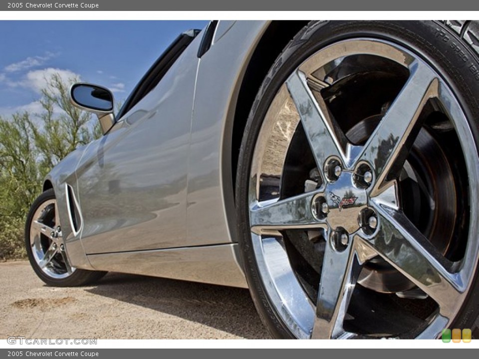 2005 Chevrolet Corvette Coupe Wheel and Tire Photo #69800869