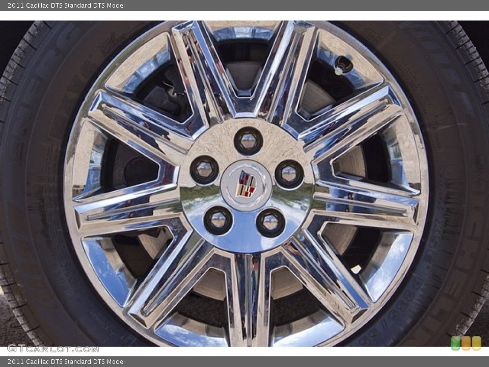 2011 Cadillac DTS  Wheel and Tire Photo #69801040