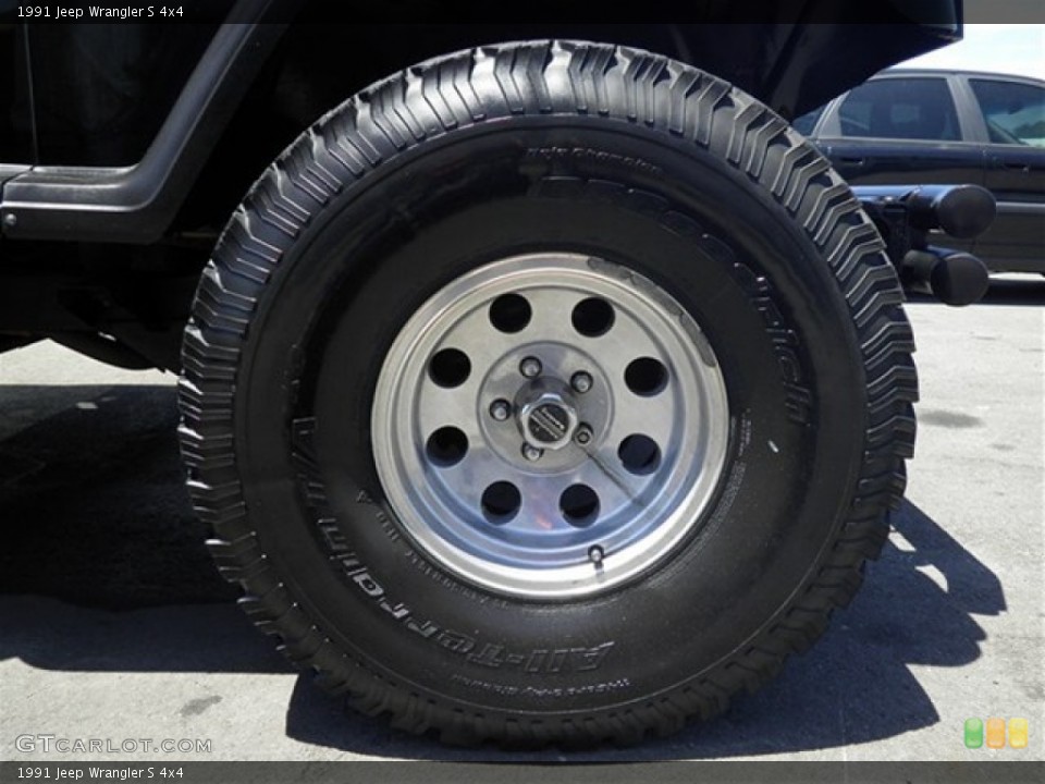 1991 Jeep Wrangler Custom Wheel and Tire Photo #69822559
