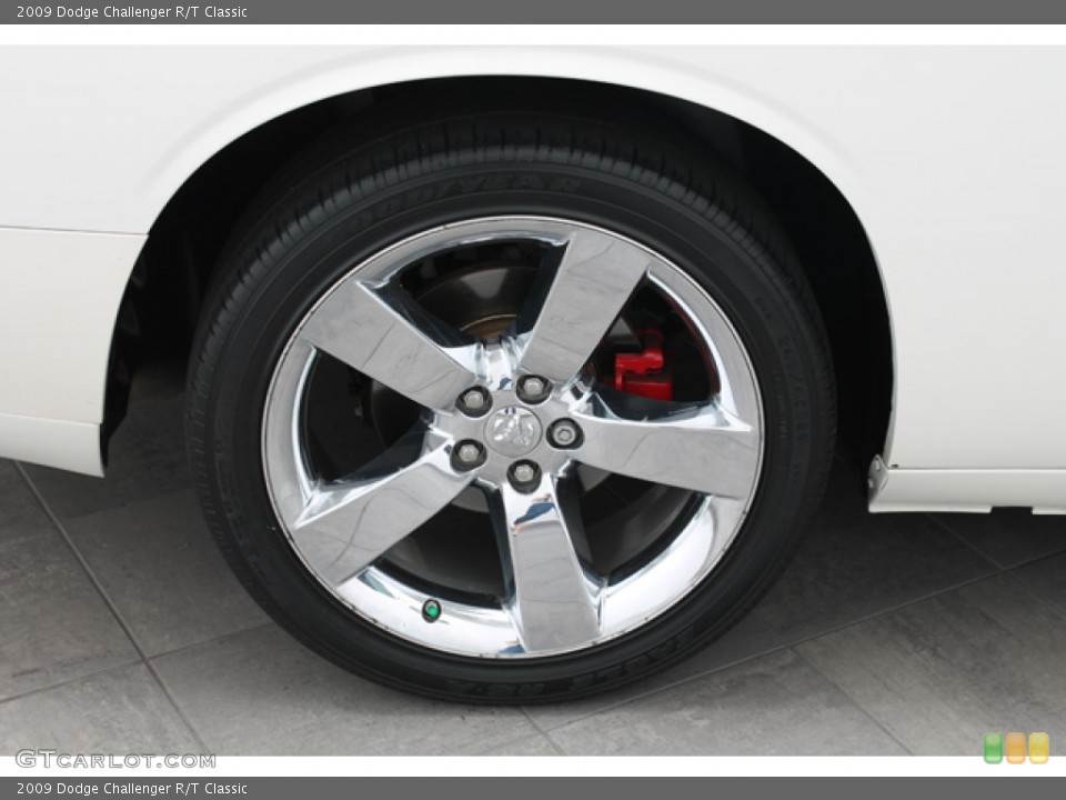 2009 Dodge Challenger R/T Classic Wheel and Tire Photo #69825885