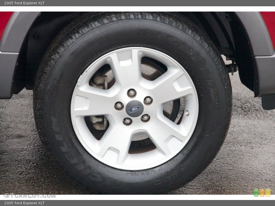 2005 Ford Explorer XLT Wheel and Tire Photo #69827935