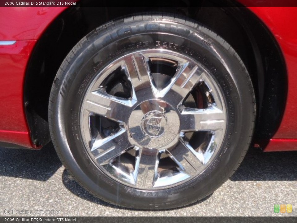 2006 Cadillac DTS  Wheel and Tire Photo #69886080