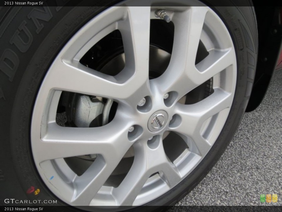 2013 Nissan Rogue SV Wheel and Tire Photo #69890875