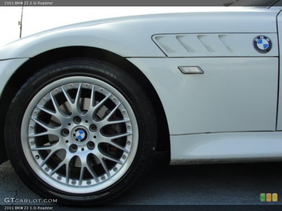 2001 BMW Z3 3.0i Roadster Wheel and Tire Photo #69900034