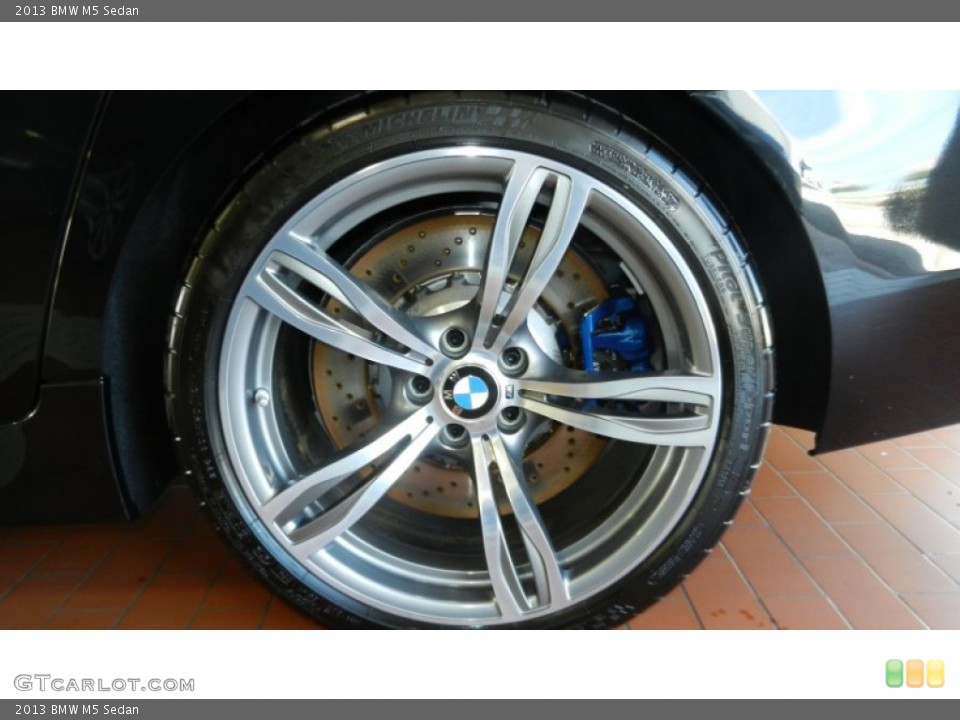 2013 BMW M5 Sedan Wheel and Tire Photo #69971833