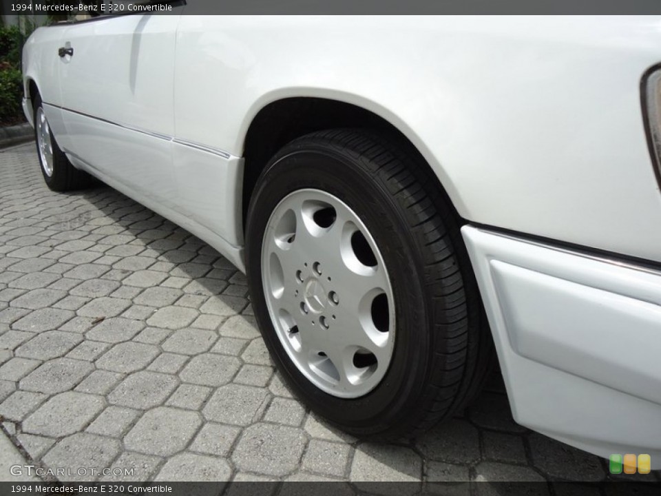 1994 Mercedes-Benz E 320 Convertible Wheel and Tire Photo #69991750