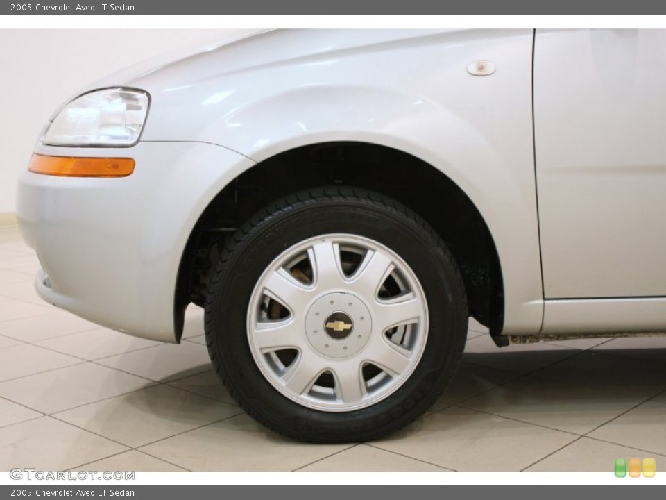 2005 Chevrolet Aveo LT Sedan Wheel and Tire Photo #70079242