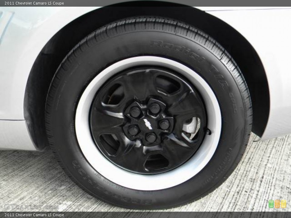 2011 Chevrolet Camaro LS Coupe Wheel and Tire Photo #70093971