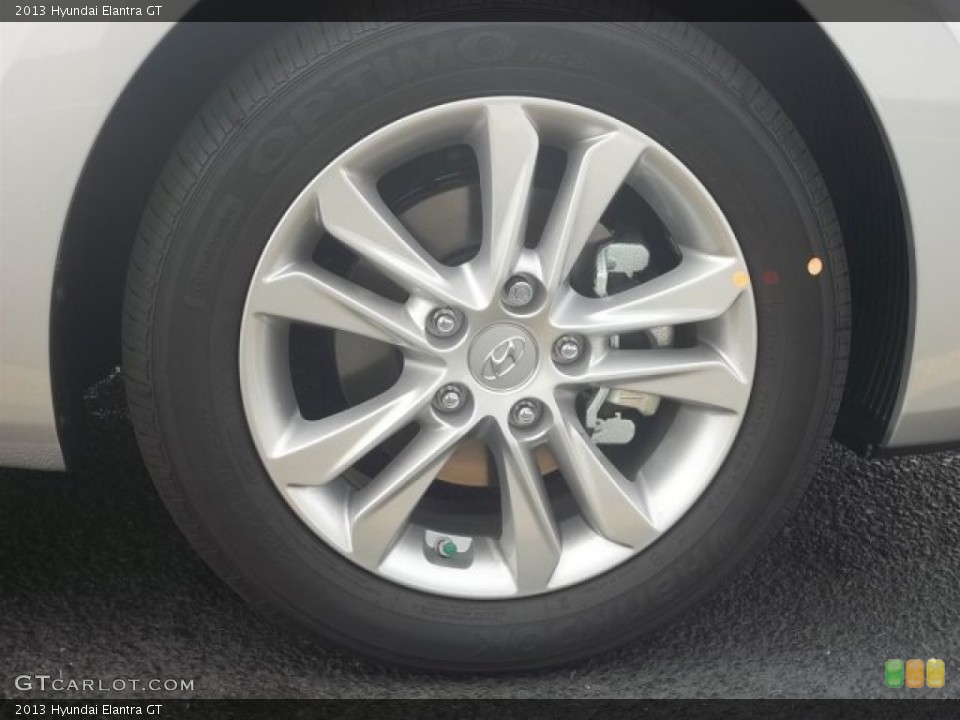 2013 Hyundai Elantra GT Wheel and Tire Photo #70102995