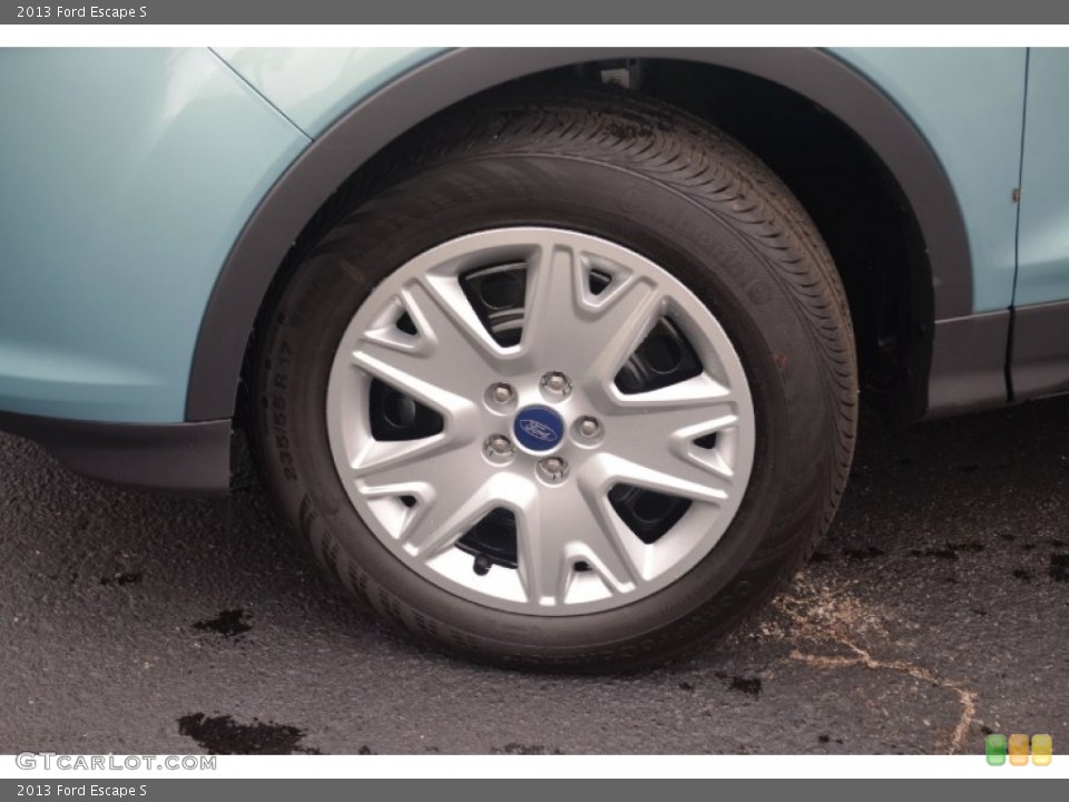 2013 Ford Escape S Wheel and Tire Photo #70129189