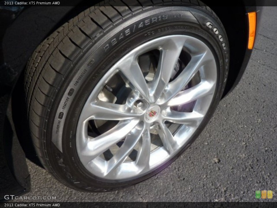 2013 Cadillac XTS Premium AWD Wheel and Tire Photo #70140923