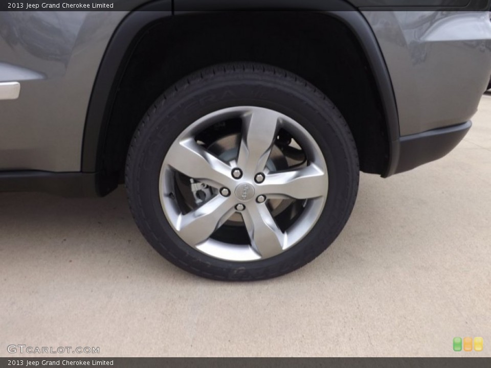 2013 Jeep Grand Cherokee Limited Wheel and Tire Photo #70146095