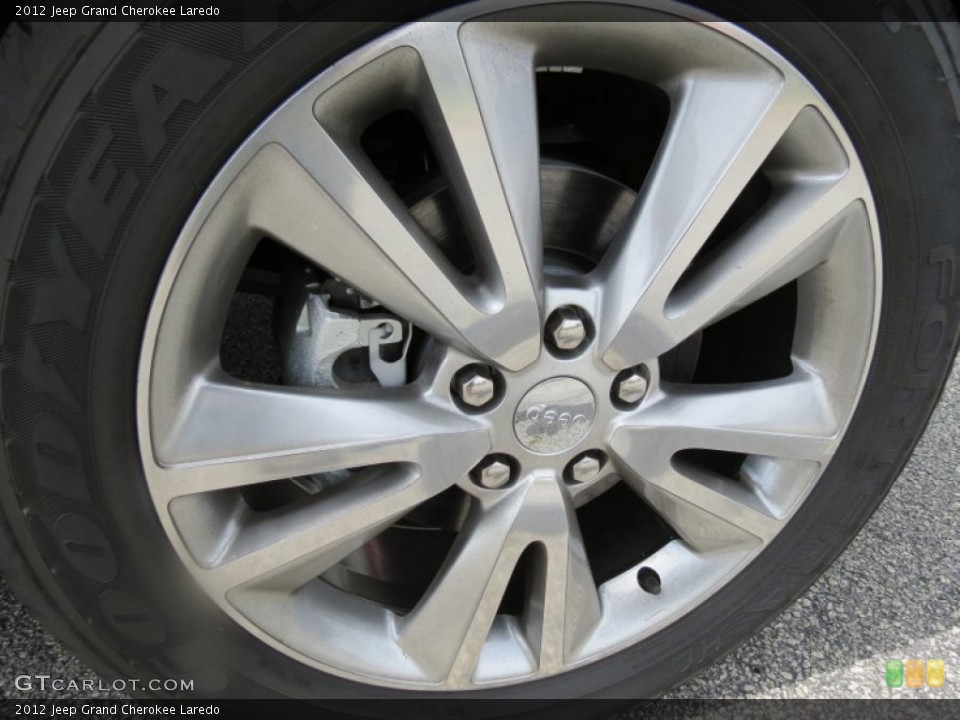 2012 Jeep Grand Cherokee Laredo Wheel and Tire Photo #70259179