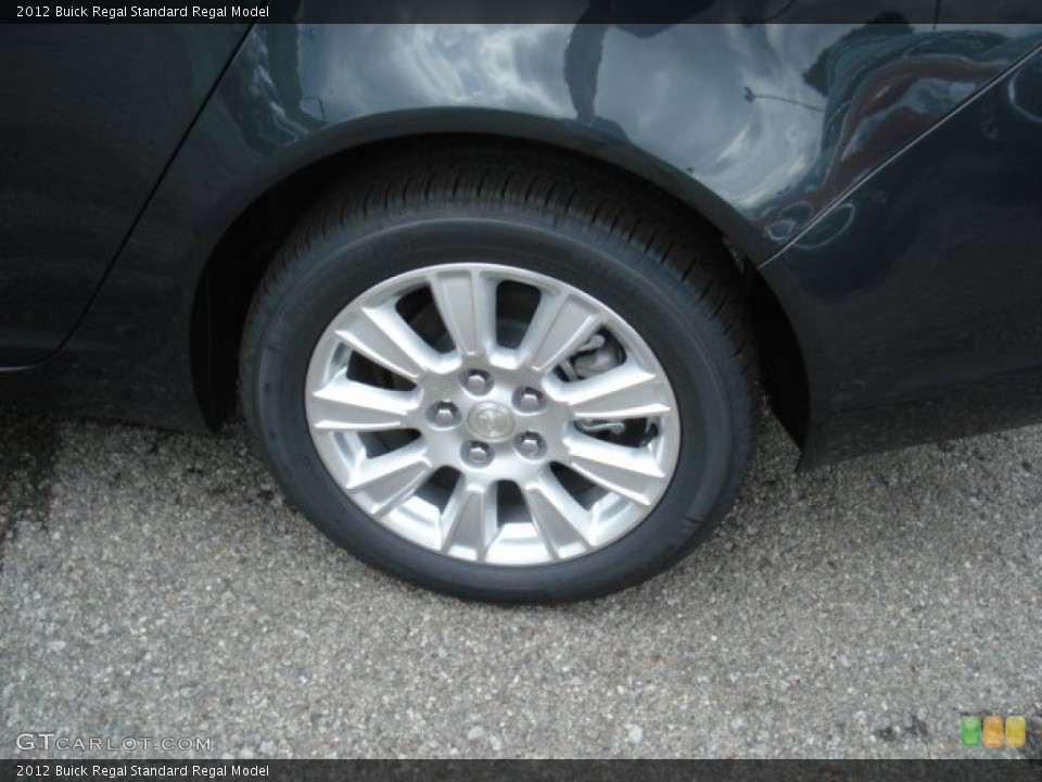 2012 Buick Regal  Wheel and Tire Photo #70349877