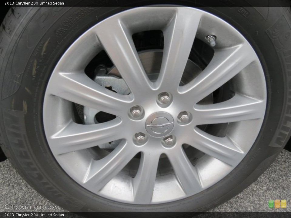 2013 Chrysler 200 Limited Sedan Wheel and Tire Photo #70353876