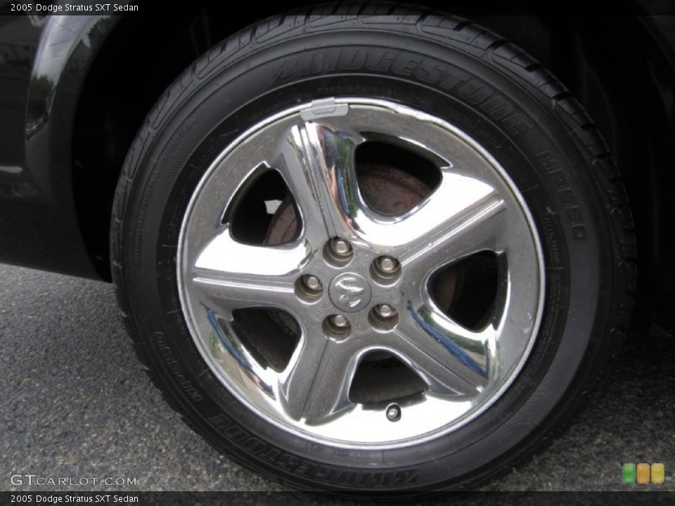 2005 Dodge Stratus SXT Sedan Wheel and Tire Photo #70377231