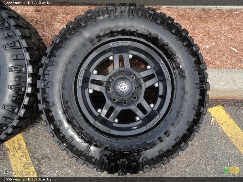 2009 Hummer H2 Custom Wheel and Tire Photo #70467739