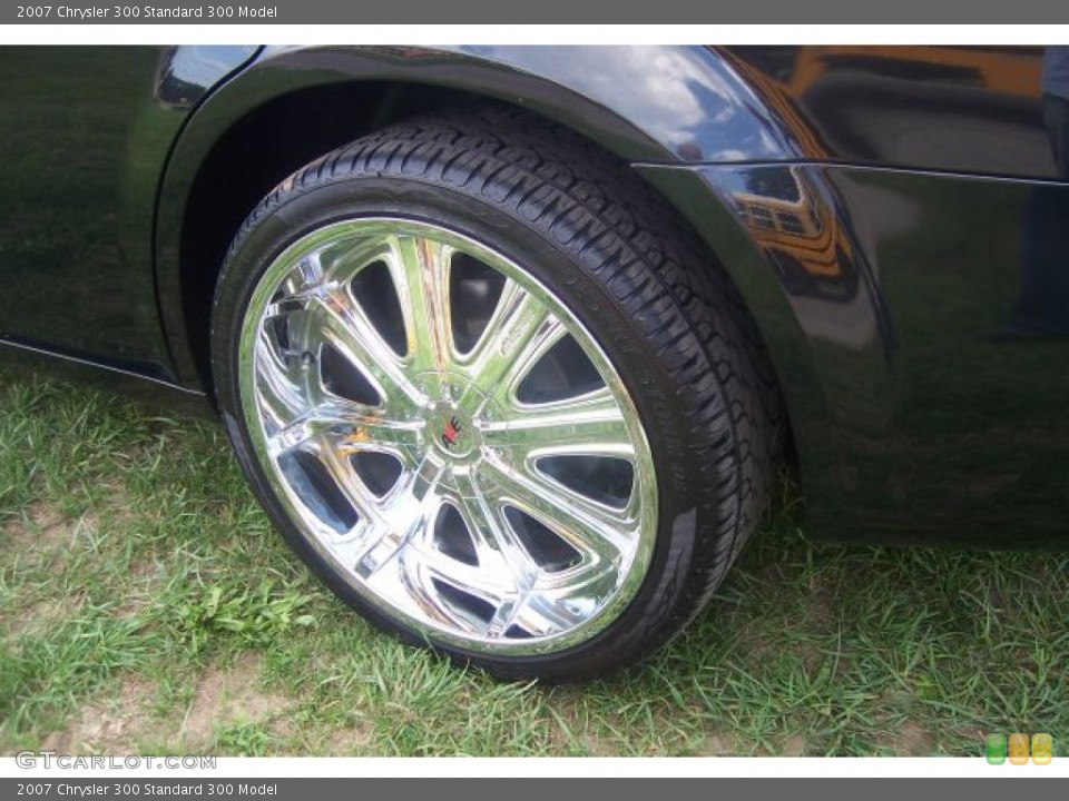 2007 Chrysler 300 Custom Wheel and Tire Photo #70479800