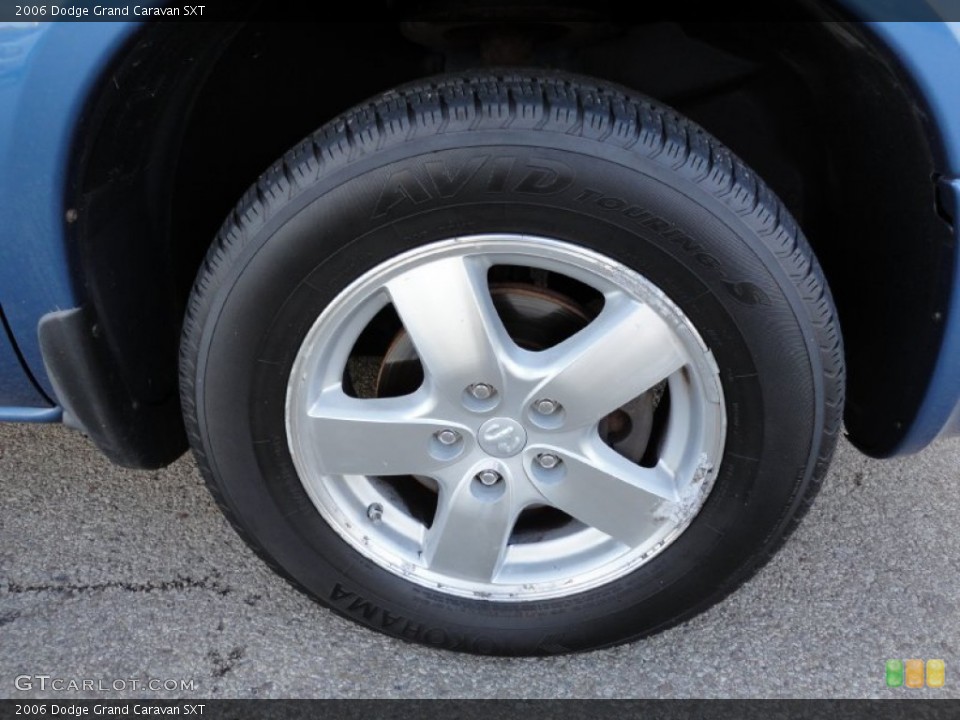2006 Dodge Grand Caravan SXT Wheel and Tire Photo #70566138