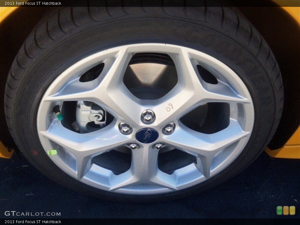 2013 Ford Focus ST Hatchback Wheel and Tire Photo #70566862