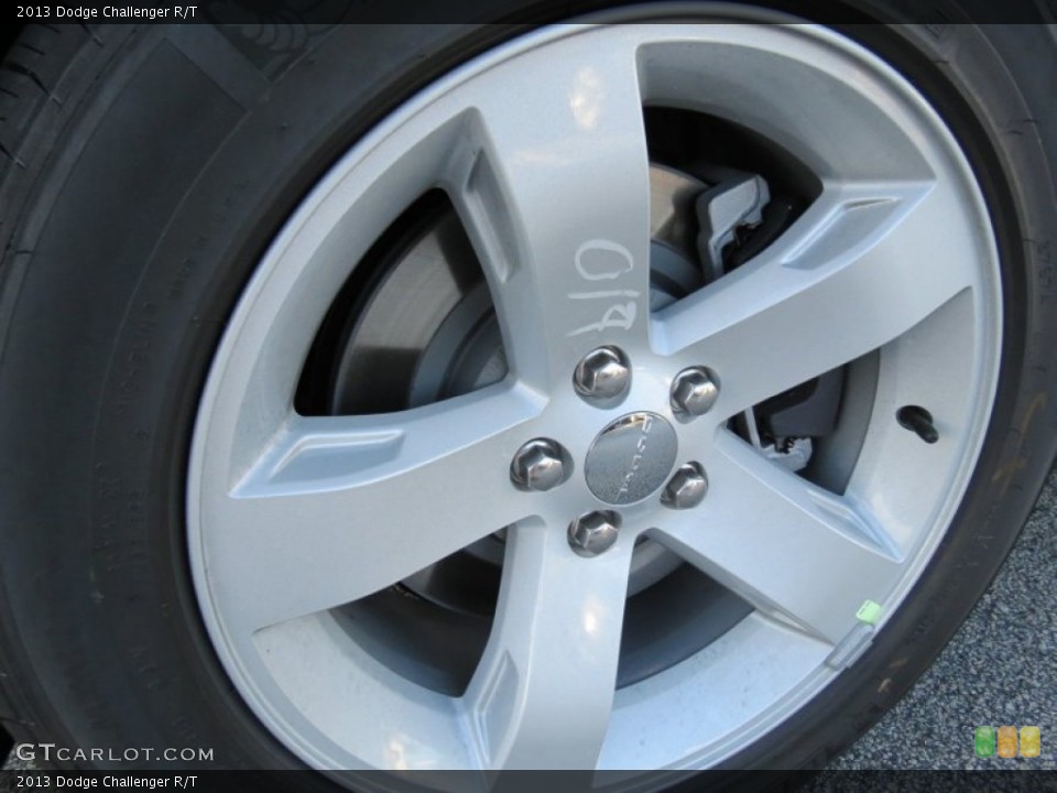 2013 Dodge Challenger R/T Wheel and Tire Photo #70575438