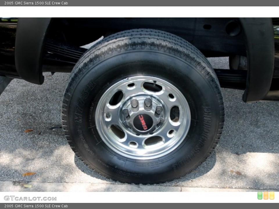 2005 GMC Sierra 1500 SLE Crew Cab Wheel and Tire Photo #70606824