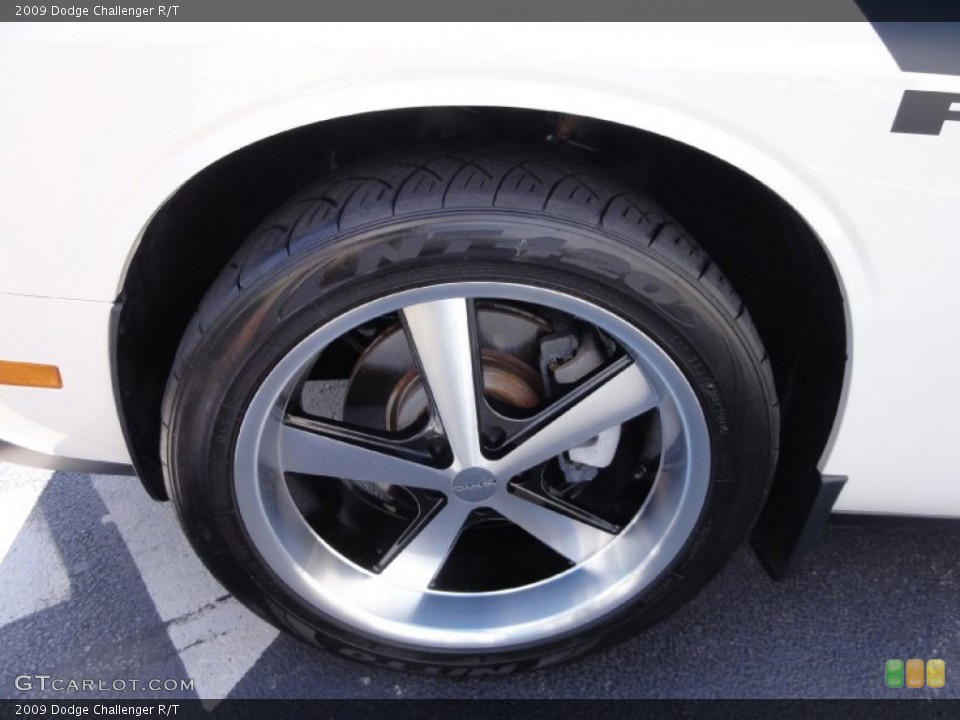 2009 Dodge Challenger Custom Wheel and Tire Photo #70608309