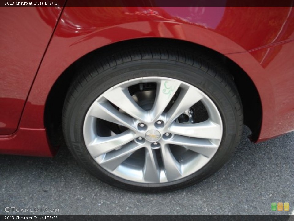 2013 Chevrolet Cruze LTZ/RS Wheel and Tire Photo #70677832