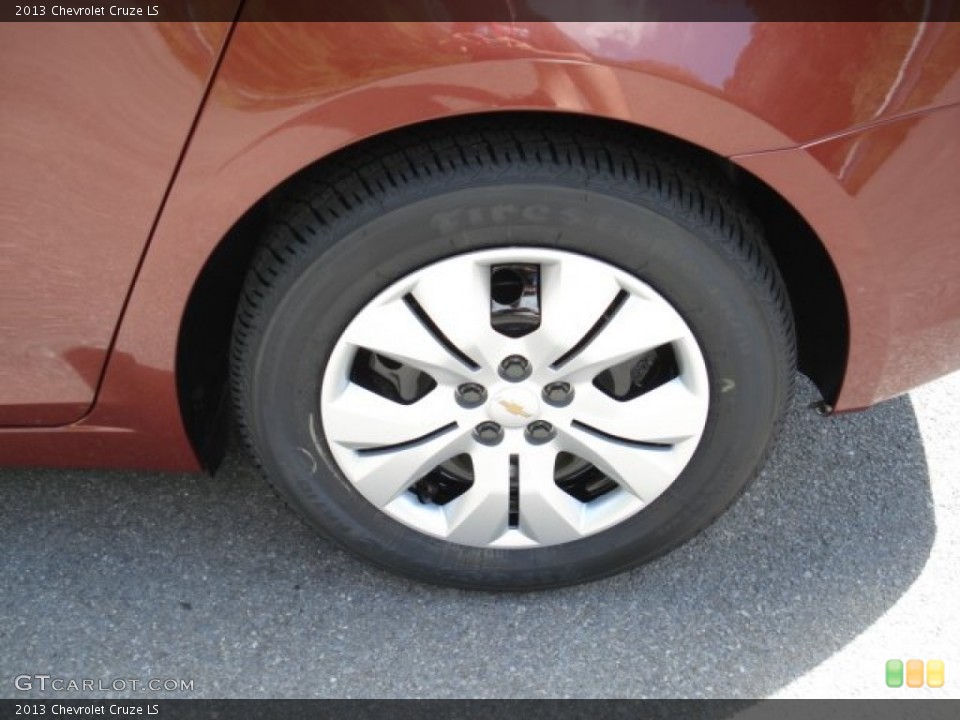 2013 Chevrolet Cruze LS Wheel and Tire Photo #70678201