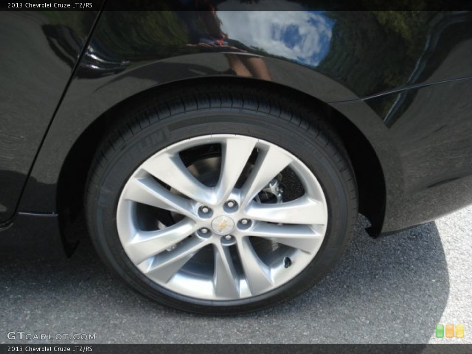 2013 Chevrolet Cruze LTZ/RS Wheel and Tire Photo #70678555