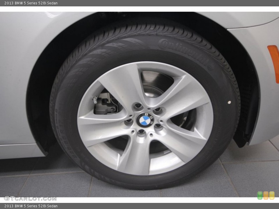 2013 BMW 5 Series 528i Sedan Wheel and Tire Photo #70694883