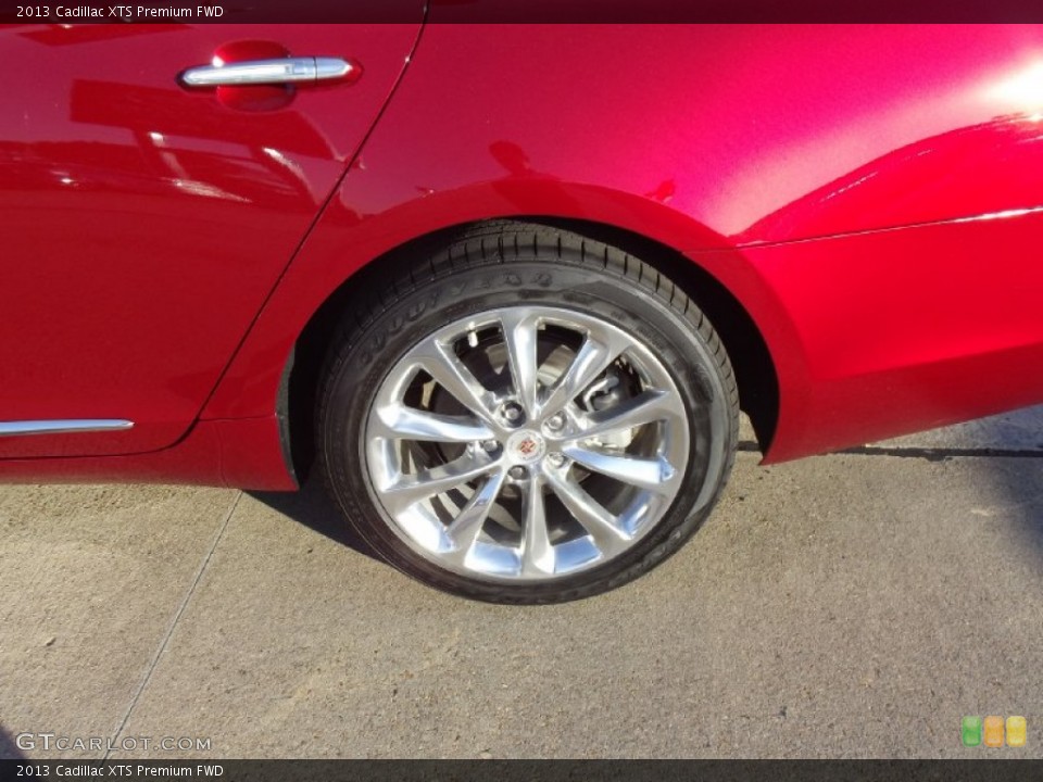 2013 Cadillac XTS Premium FWD Wheel and Tire Photo #70713794