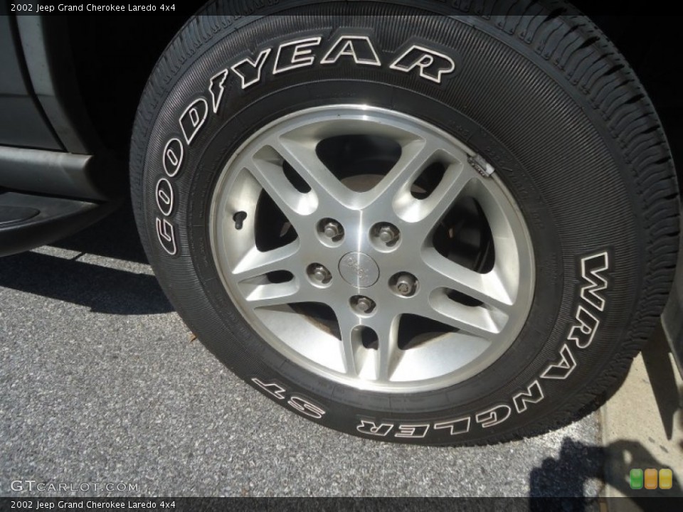 2002 Jeep Grand Cherokee Laredo 4x4 Wheel and Tire Photo #70732973