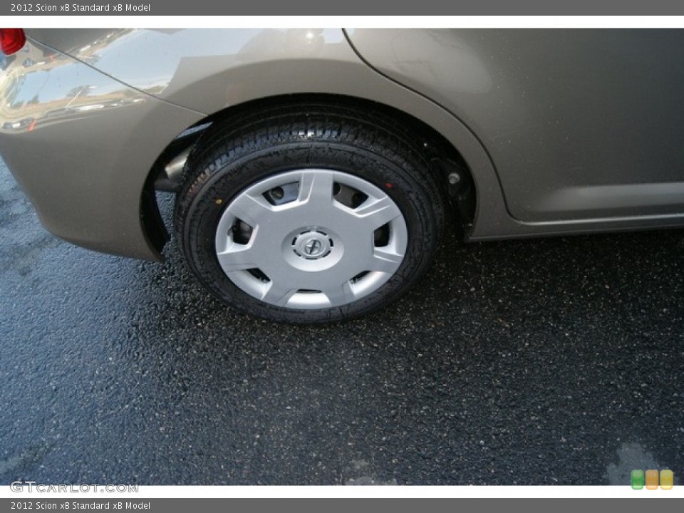 2012 Scion xB  Wheel and Tire Photo #70737479