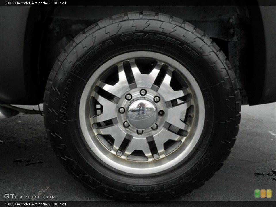 2003 Chevrolet Avalanche Custom Wheel and Tire Photo #70870219