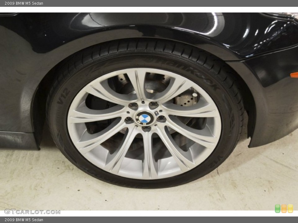 2009 BMW M5 Sedan Wheel and Tire Photo #70872730